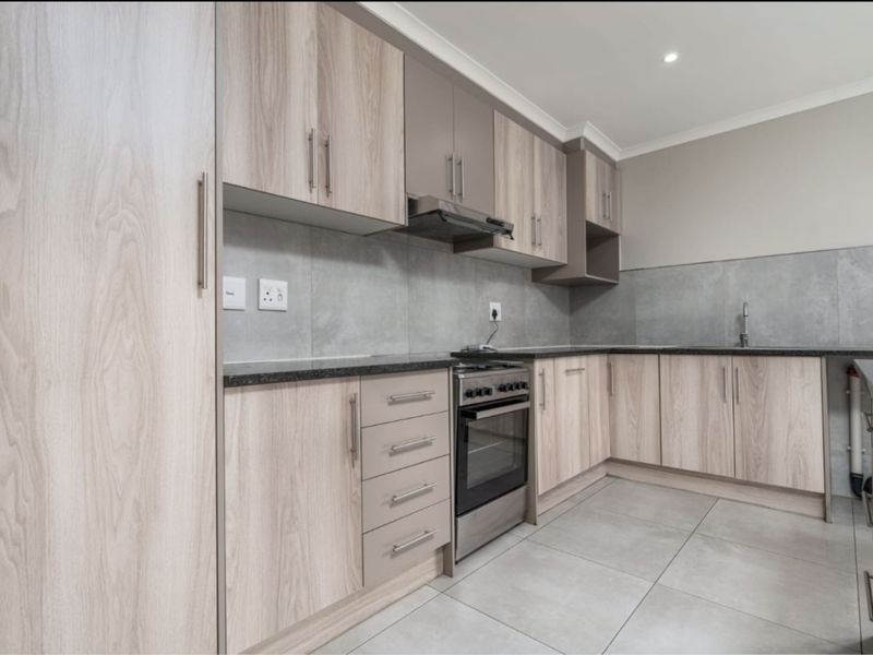 House For Sale in Secunda Central - Photo 3