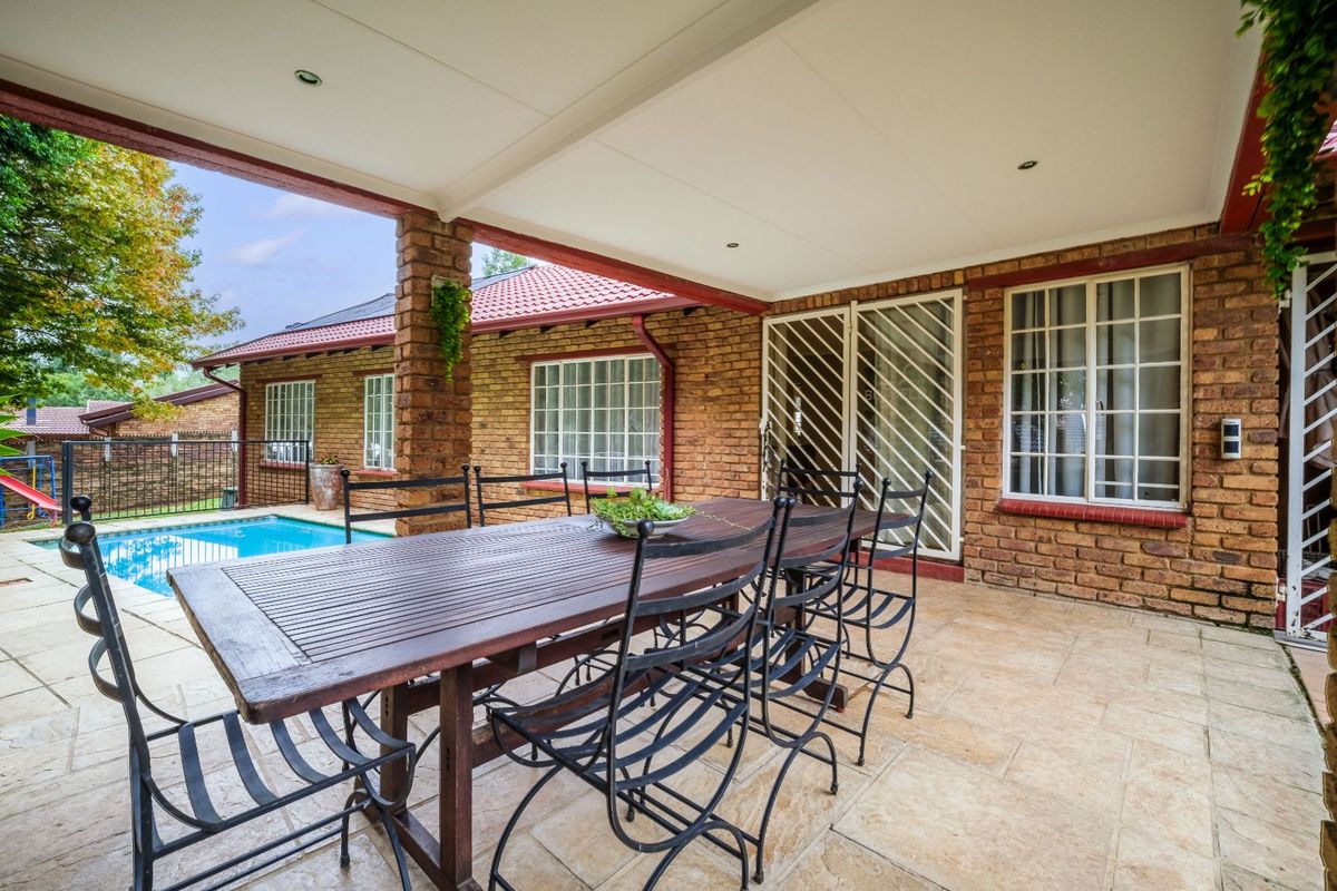 House For Sale in Radiokop - Photo 5