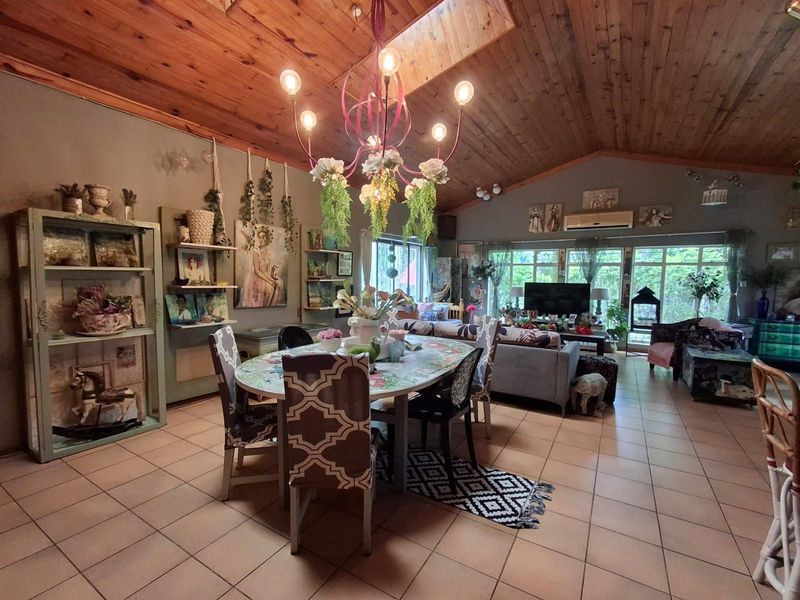 House For Sale in Pretoria North - Photo 5