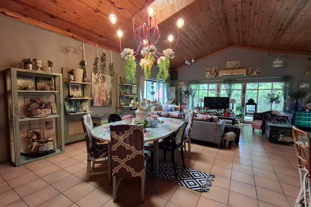 House For Sale in Pretoria North - Photo 5