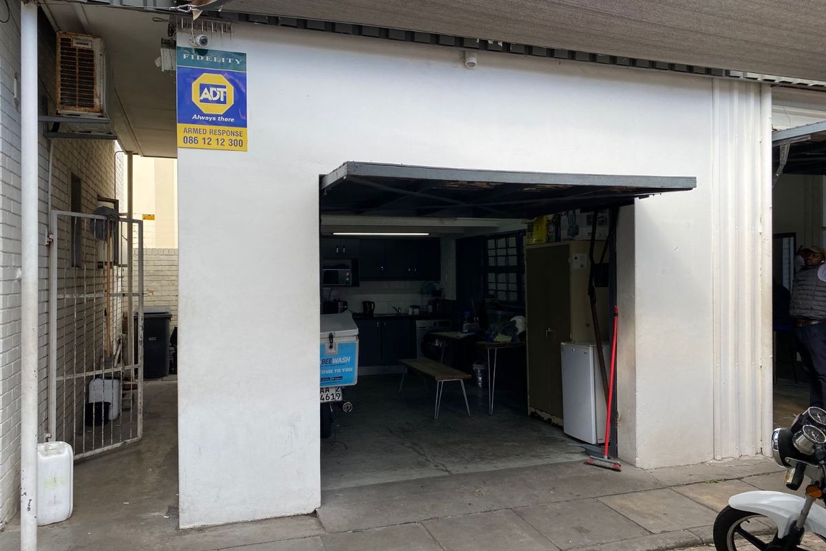 Industrial To Rent in Plumstead - Photo 4