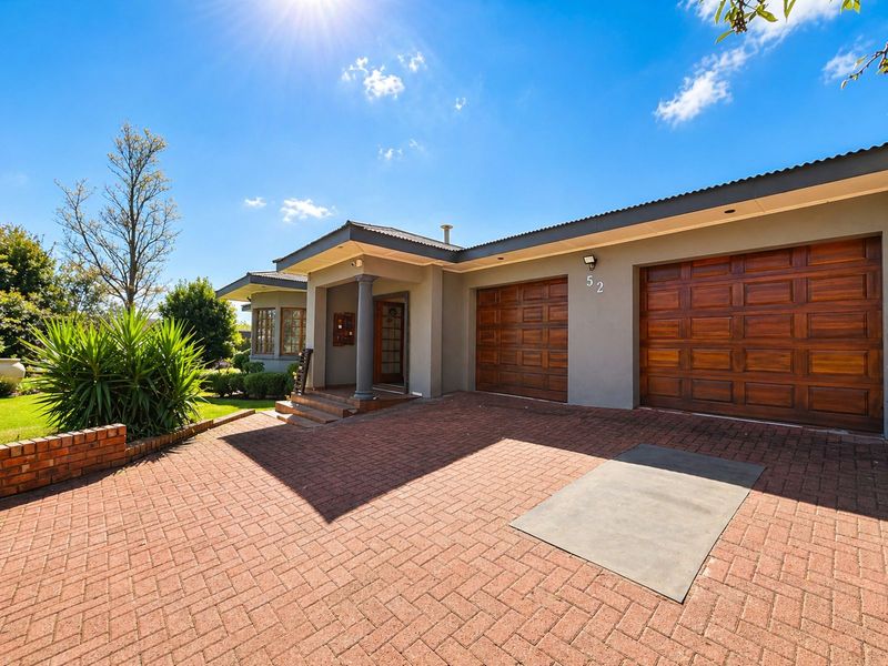 House For Sale in Ermelo Central - Photo 4