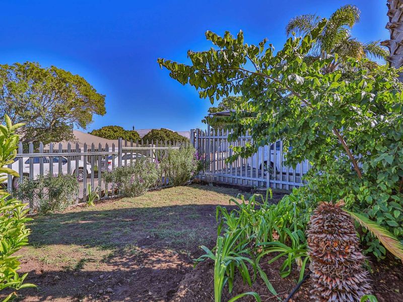 House For Sale in The Links - Photo 4