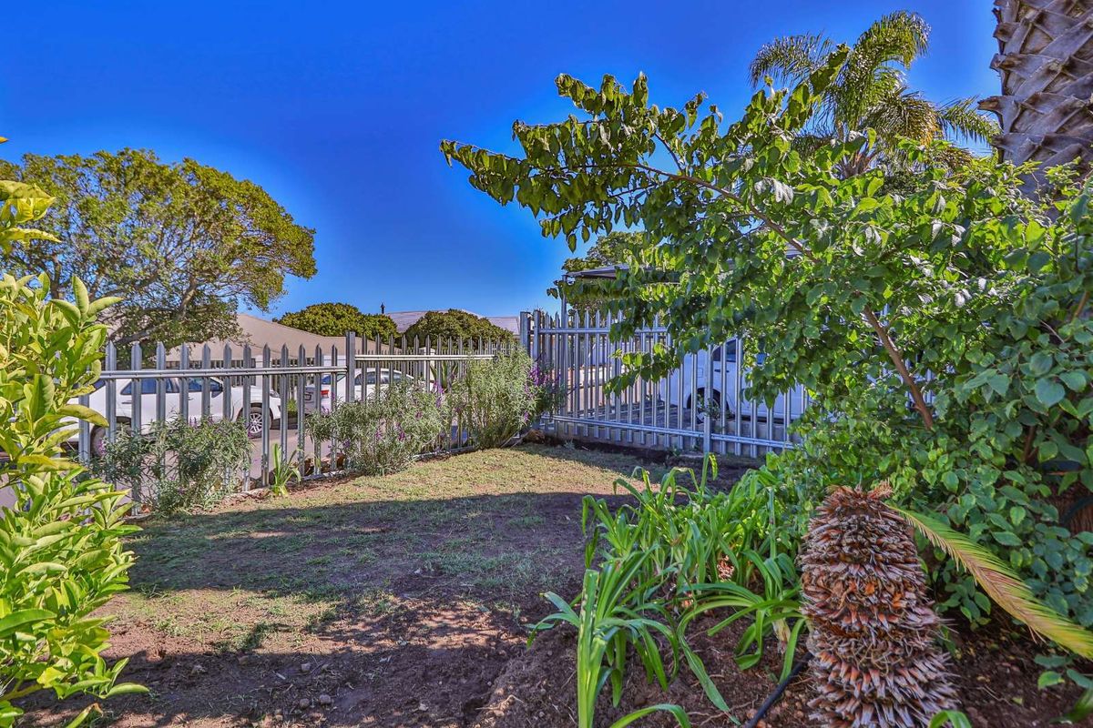 House For Sale in The Links - Photo 4