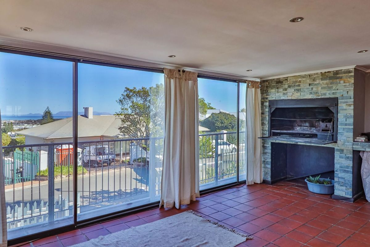 House For Sale in The Links - Photo 5