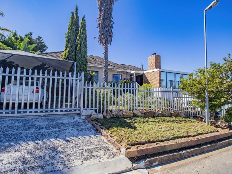 House For Sale in The Links - Photo 10