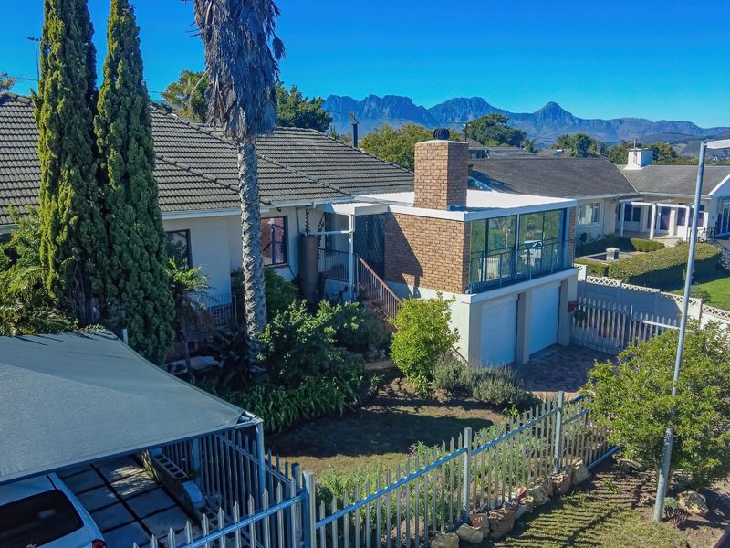 House For Sale in The Links - Photo 9