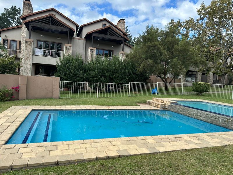 House For Sale in Fourways - Photo 3