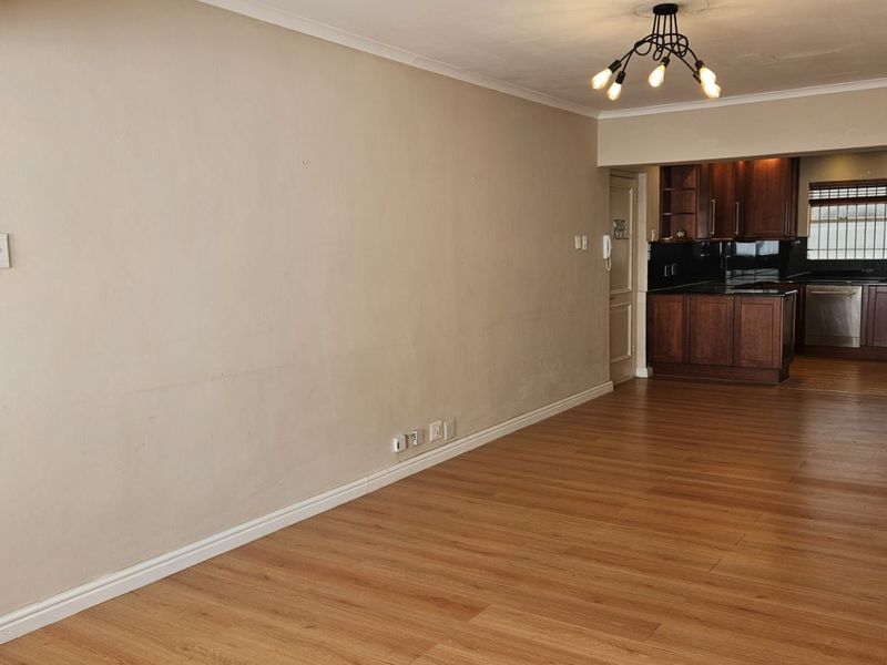 Apartment For Sale in Mouille Point - Photo 9