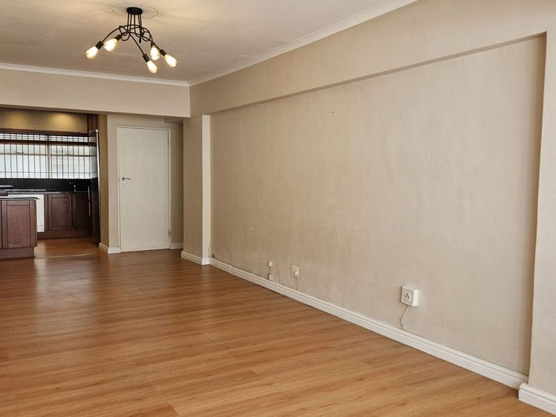 Apartment For Sale in Mouille Point - Photo 8