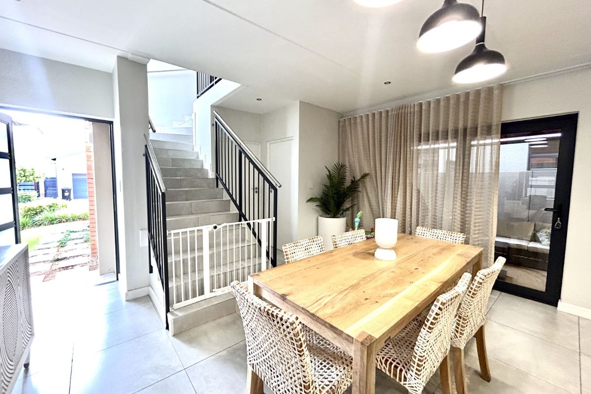 House For Sale in Kyalami - Photo 3