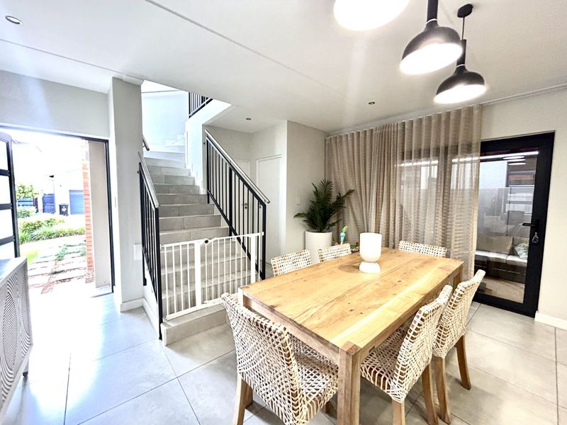 House For Sale in Kyalami - Photo 3