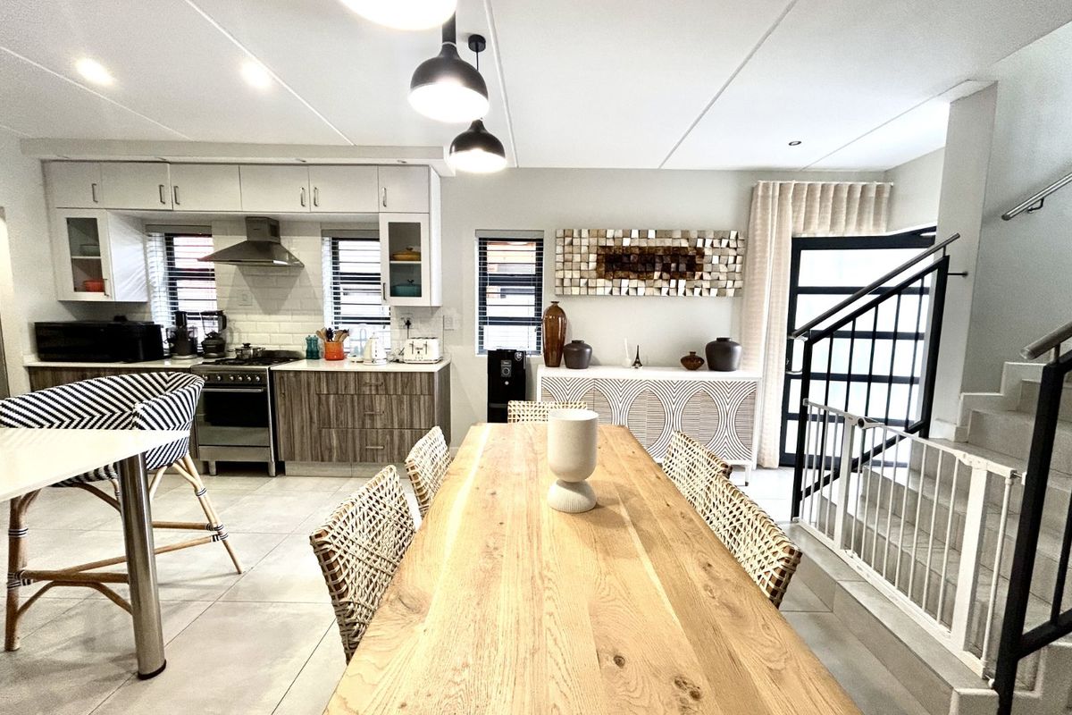 House For Sale in Kyalami - Photo 4