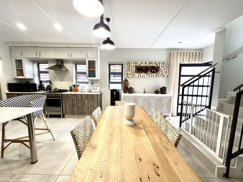 House For Sale in Kyalami - Photo 4