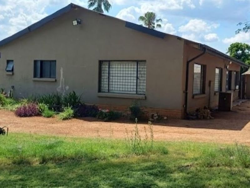 Farm For Sale in Hammanskraal Central - Photo 5