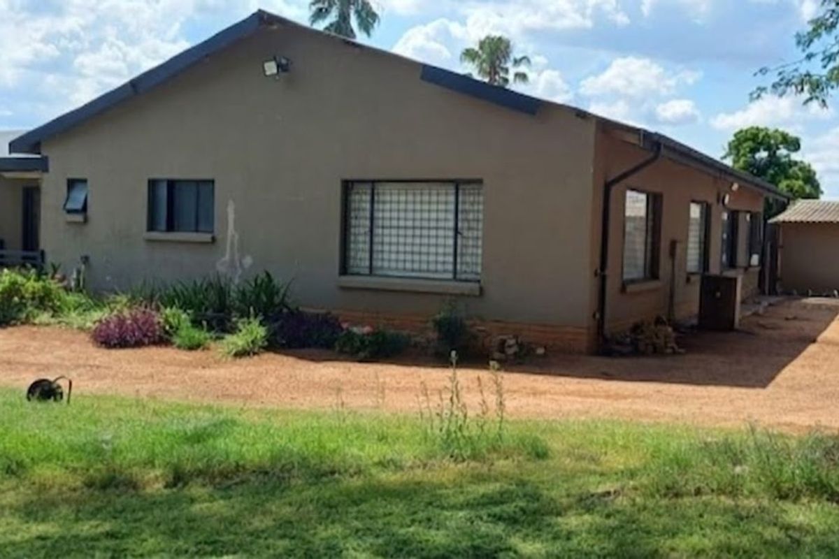 Farm For Sale in Hammanskraal Central - Photo 5