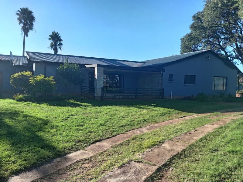 Farm For Sale in Hammanskraal Central - Photo 2