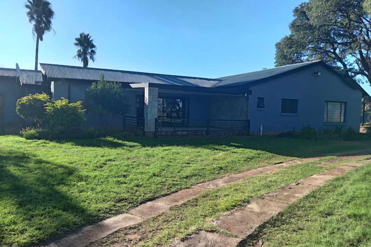 Farm For Sale in Hammanskraal Central - Photo 2