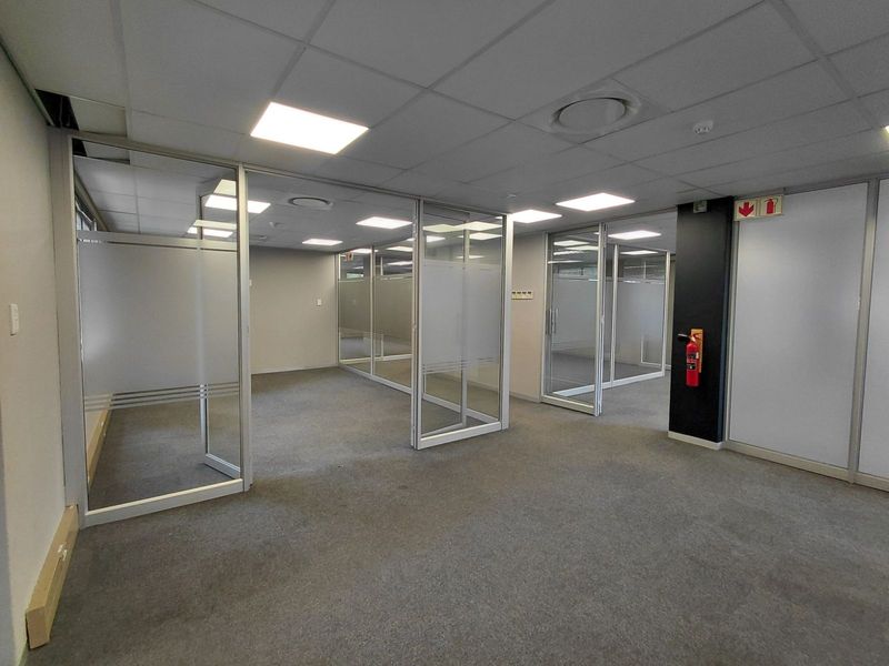 Office To Rent in Faerie Glen - Photo 2