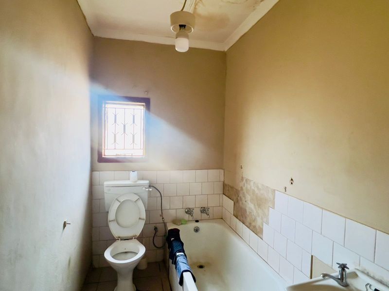 House For Sale in Mabopane Central - Photo 6