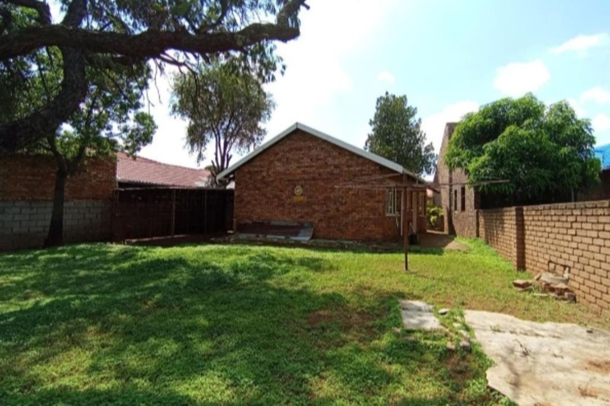 House For Sale in Morula View - Photo 3