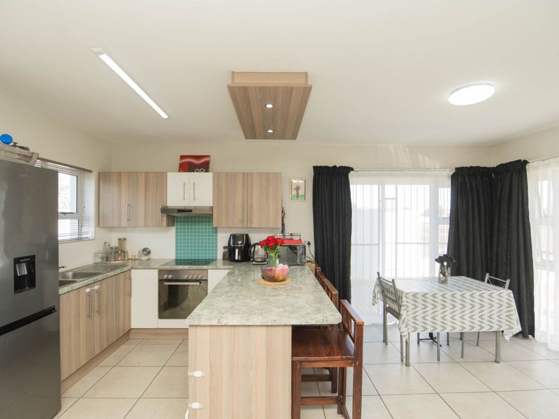 House For Sale in Parsonsvlei - Photo 9