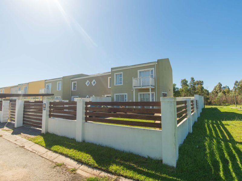 House For Sale in Parsonsvlei - Photo 2