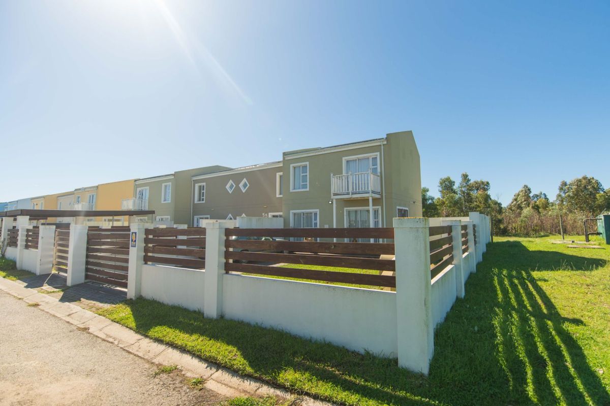 House For Sale in Parsonsvlei - Photo 2
