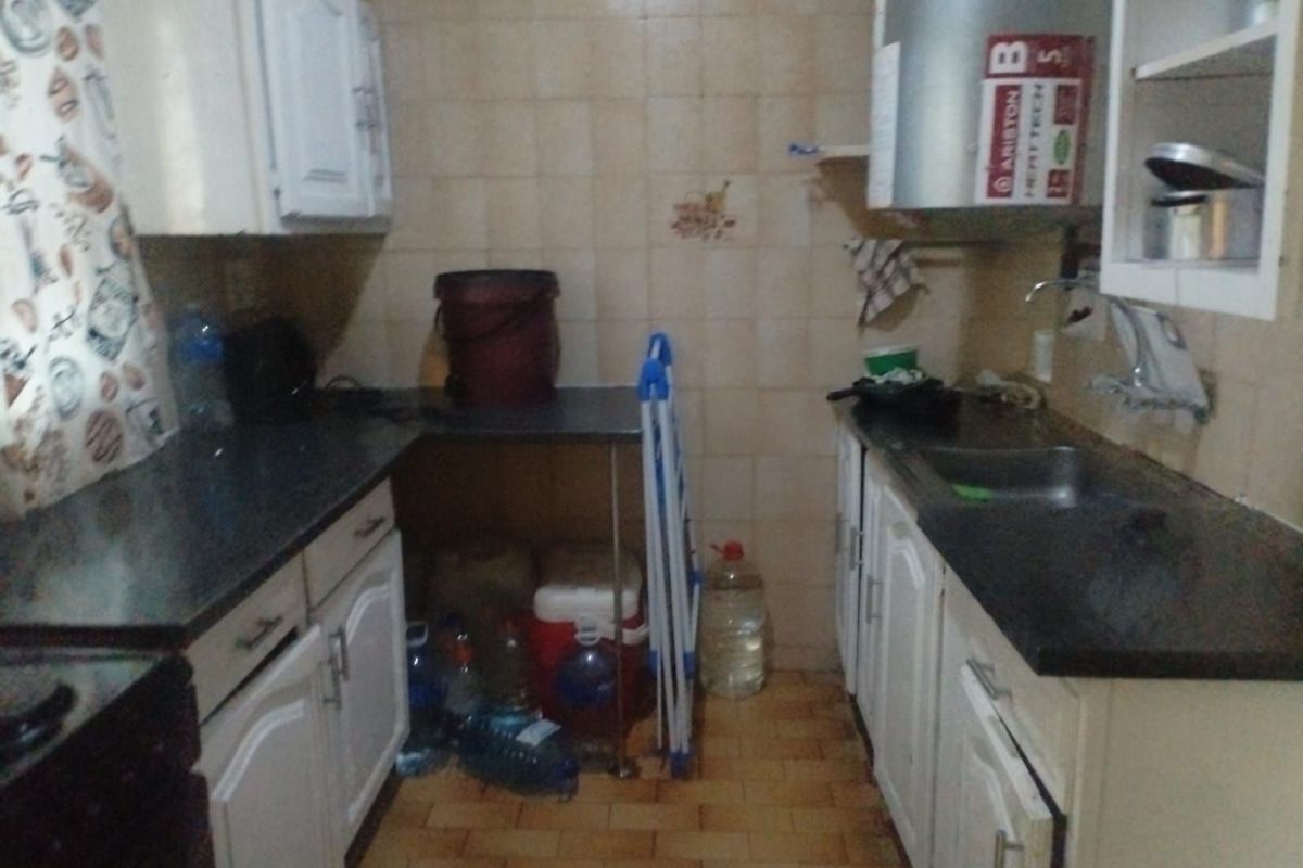 House For Sale in Silverton - Photo 5