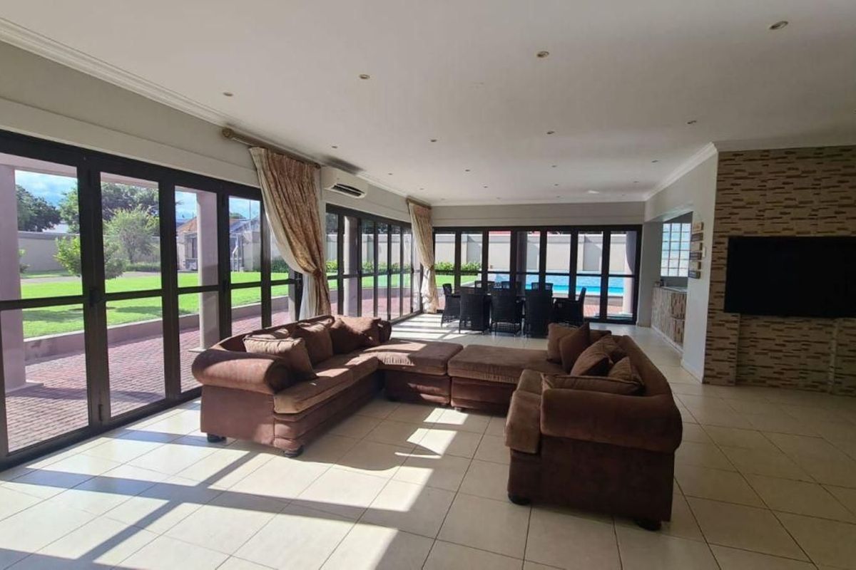 House To Rent in Secunda Central - Photo 2