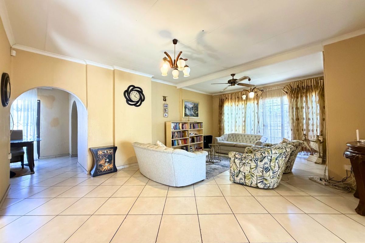 House For Sale in Randpark Ridge - Photo 3