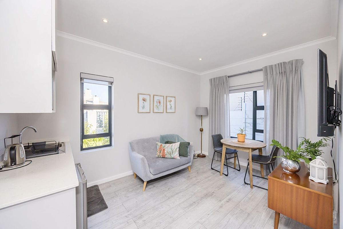 Apartment To Rent in Parklands North - Photo 2