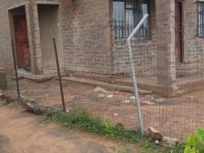 House For Sale in Westonaria Rural - Photo 1