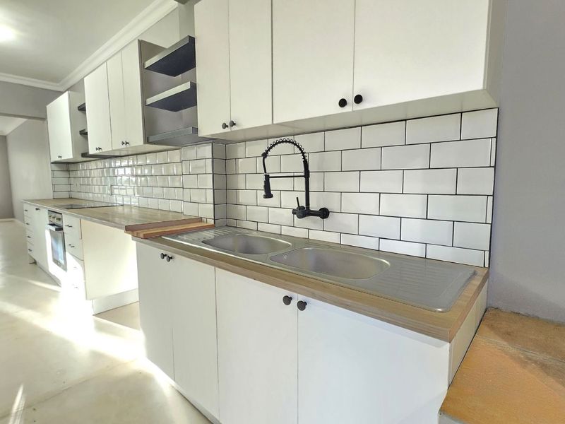 Townhouse For Sale in Strand North - Photo 9
