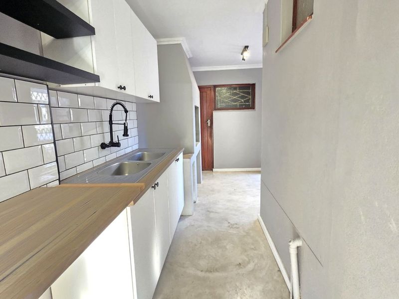 Townhouse For Sale in Strand North - Photo 8