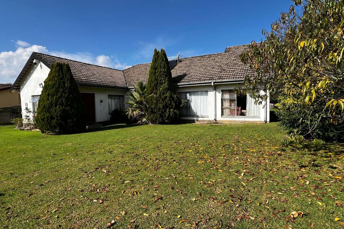 House For Sale in Volksrust Central - Photo 3