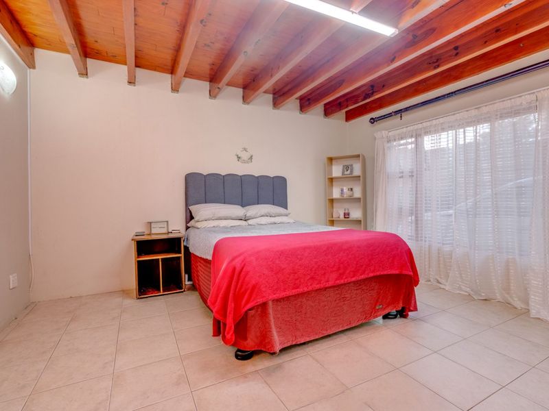 House For Sale in Helderkruin - Photo 8