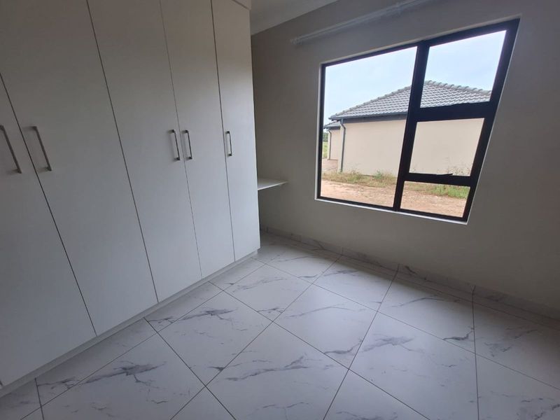 House For Sale in Rayton Central - Photo 4