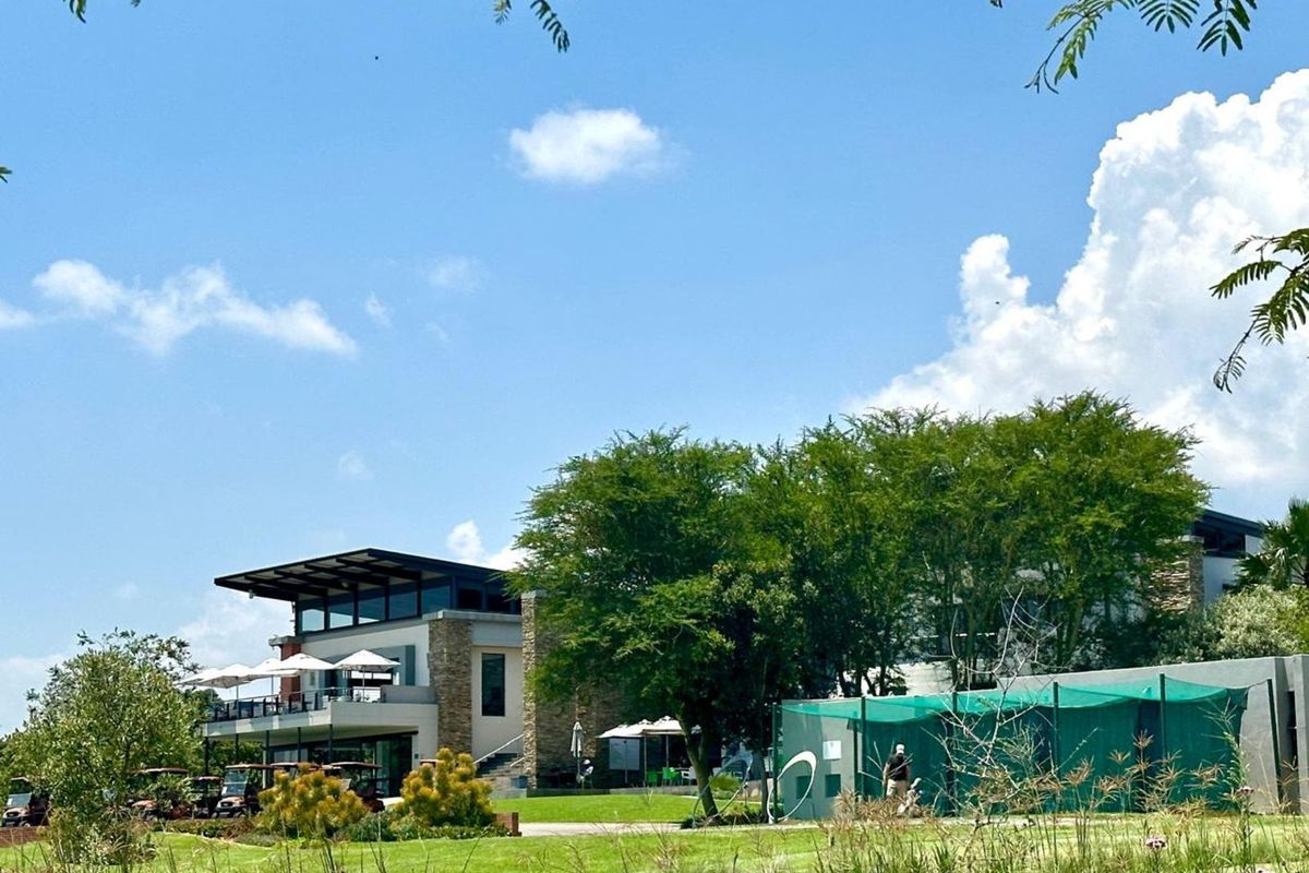 Apartment For Sale in Jackal Creek Golf Estate - Photo 2