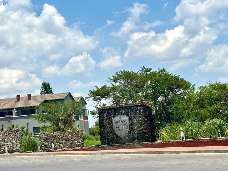 Apartment For Sale in Jackal Creek Golf Estate - Photo 5