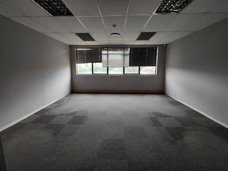 Office To Rent in Faerie Glen - Photo 9