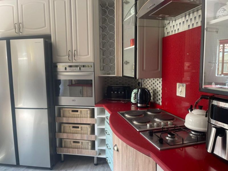 House For Sale in Emdo Park - Photo 4