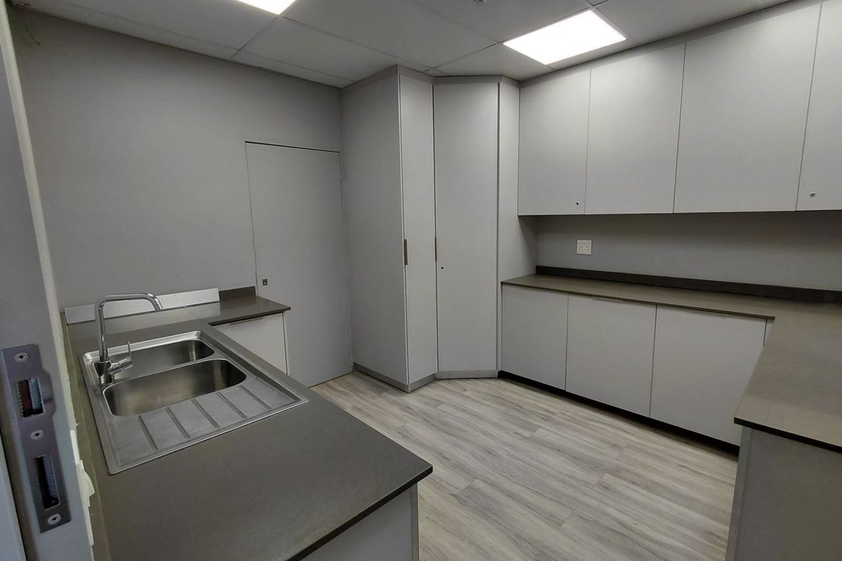 Office To Rent in Faerie Glen - Photo 4