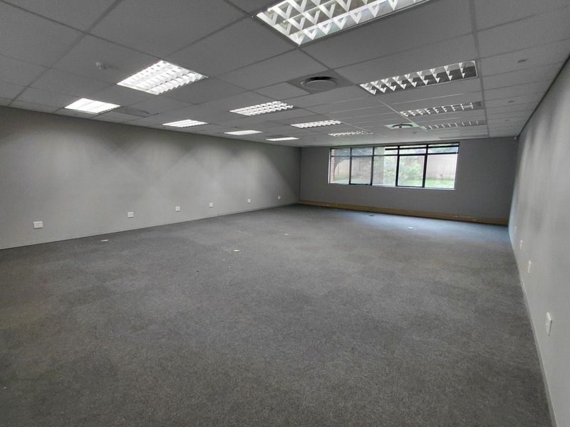 Office To Rent in Faerie Glen - Photo 8