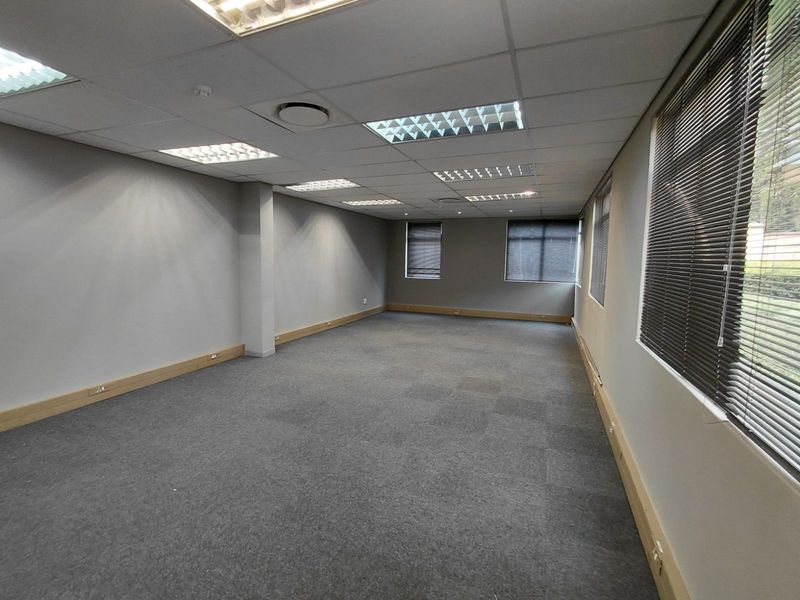 Office To Rent in Faerie Glen - Photo 7
