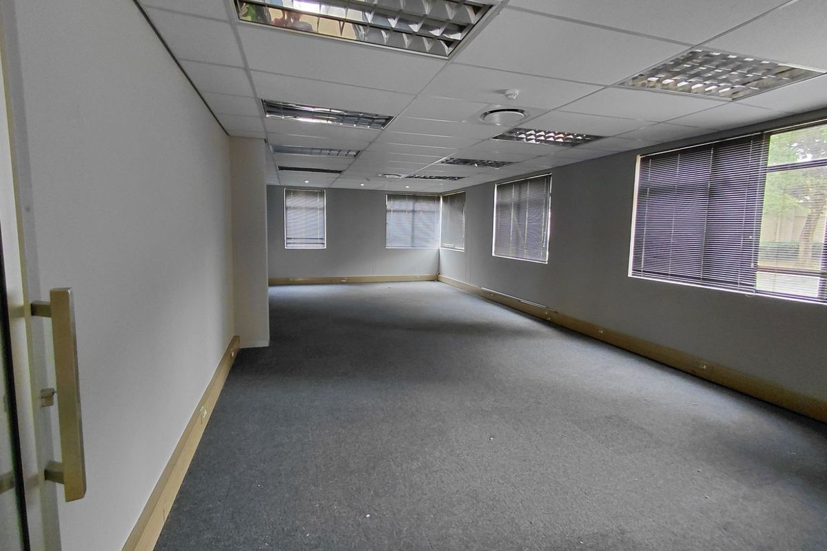 Office To Rent in Faerie Glen - Photo 5