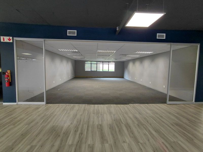 Office To Rent in Faerie Glen - Photo 10