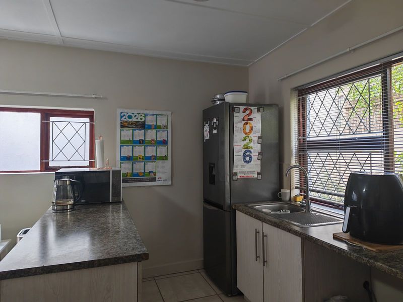 House For Sale in Glenhurd - Photo 8