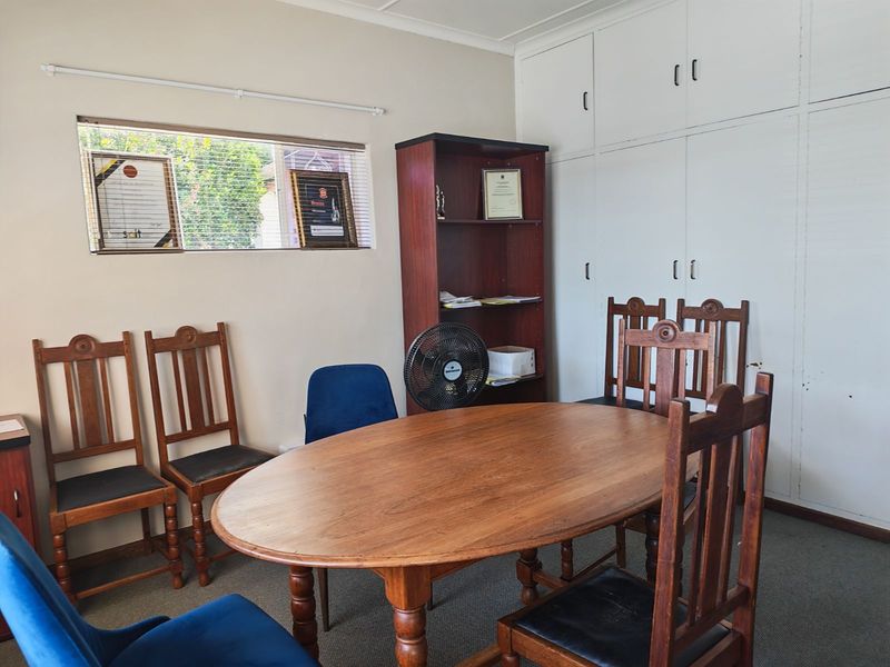 House For Sale in Glenhurd - Photo 3