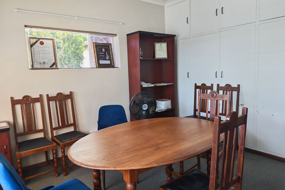 House For Sale in Glenhurd - Photo 3